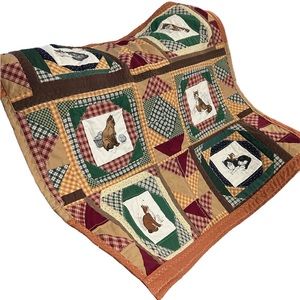 Love cats!  Approx 39 x39 inch lap quilt.  Lt weight perfect for all seasons